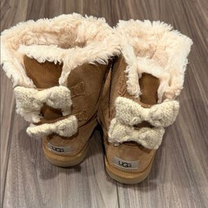 UGG Kids' Tan Boots with Cream Bows